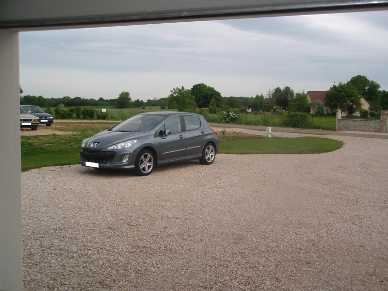 Peugeot 308PremiumPackHDi110FAP 053b.jpg