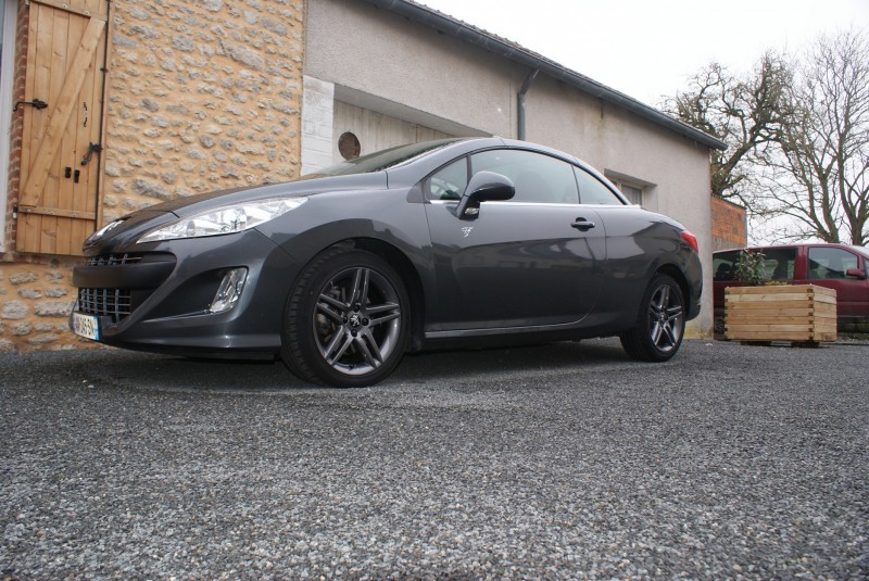 Ecrous Cabochons Noir.JPG