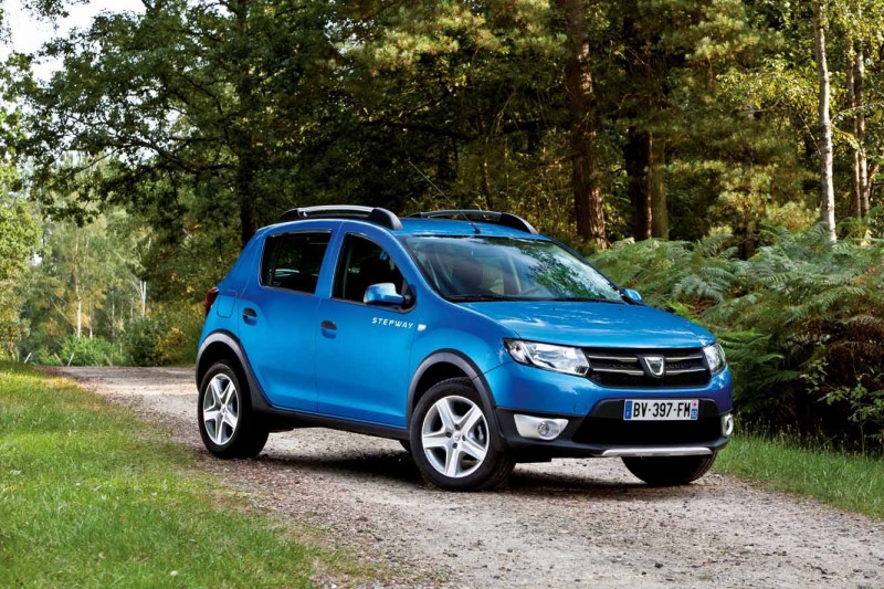 Dacia_Sandero_Stepway_2013_001.jpg