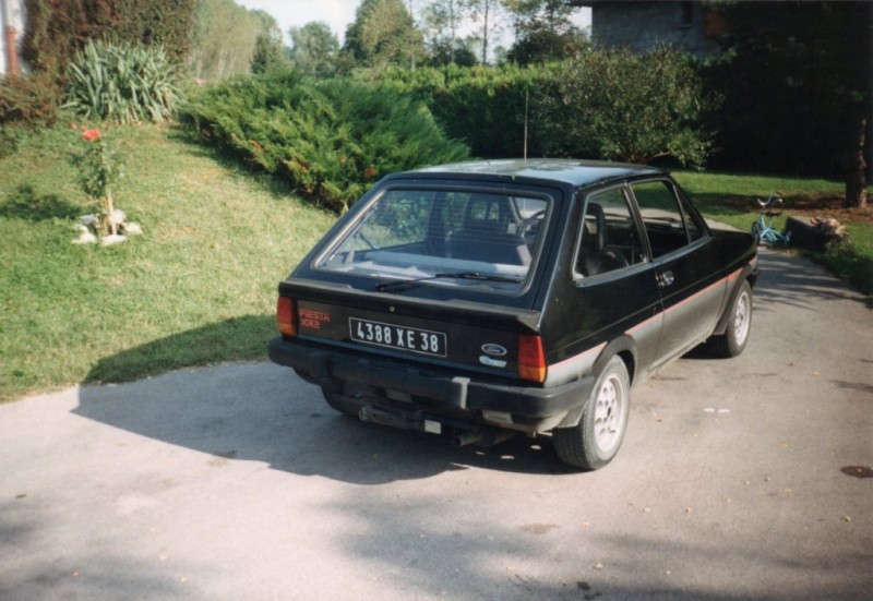 3 XR2.jpg