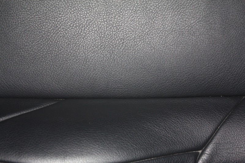 Siège avant scellé.jpg (378.93 Kio) Vu 2663 fois Siège avant scellé.jpg