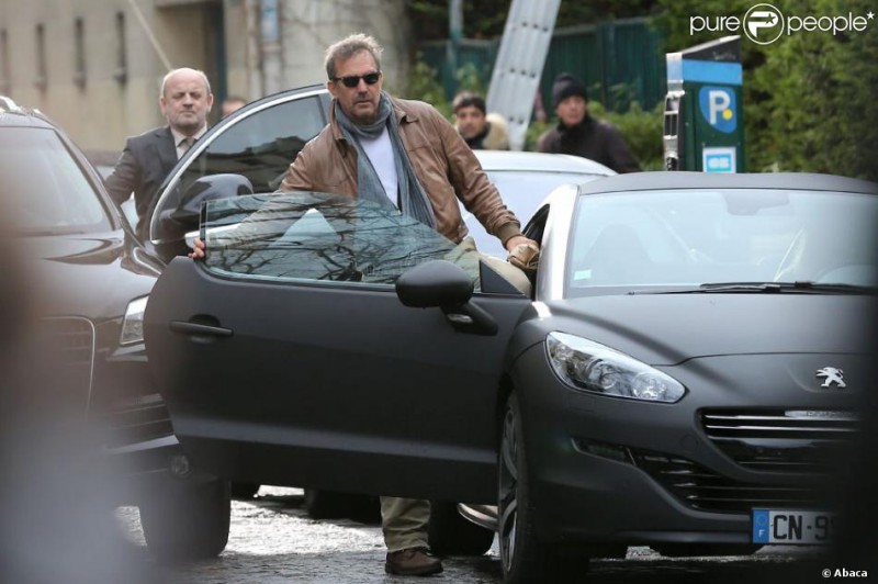 1038830-kevin-costner-and-amber-heard-on-the-950x0-1.jpg