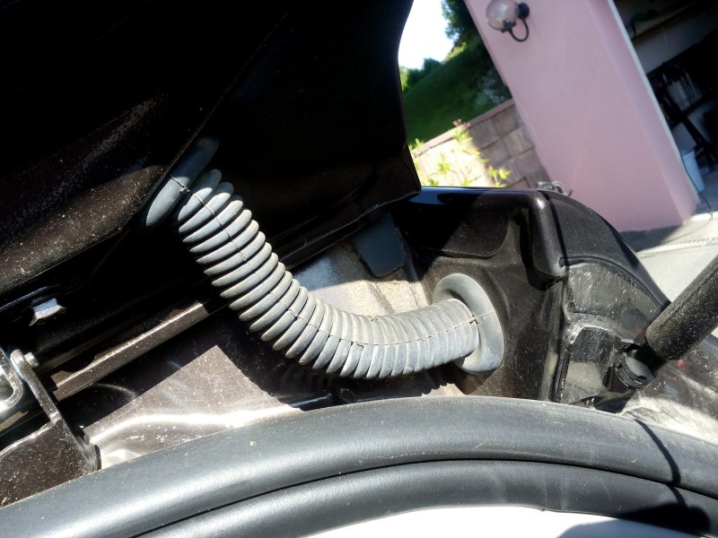 Base - Ouvrant coffre 2.jpg (1.17 Mio) Vu 6556 fois Base - Ouvrant coffre 2.jpg