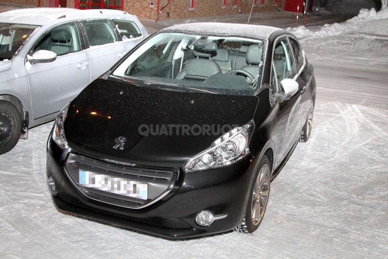 peugeot-208-gti-spyshot-mulet-12.jpg