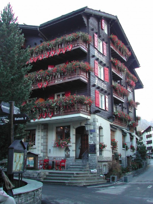 ZERMATT-1.jpg
