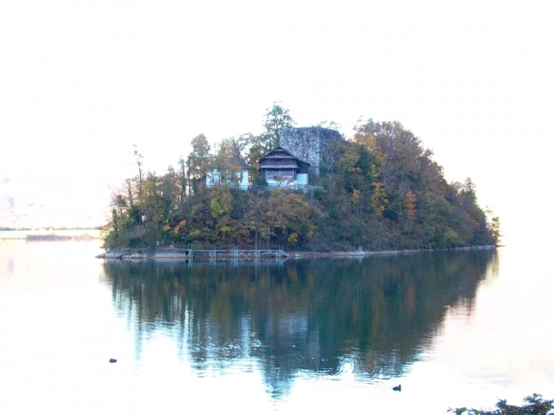 SUISSE1-C.jpg
